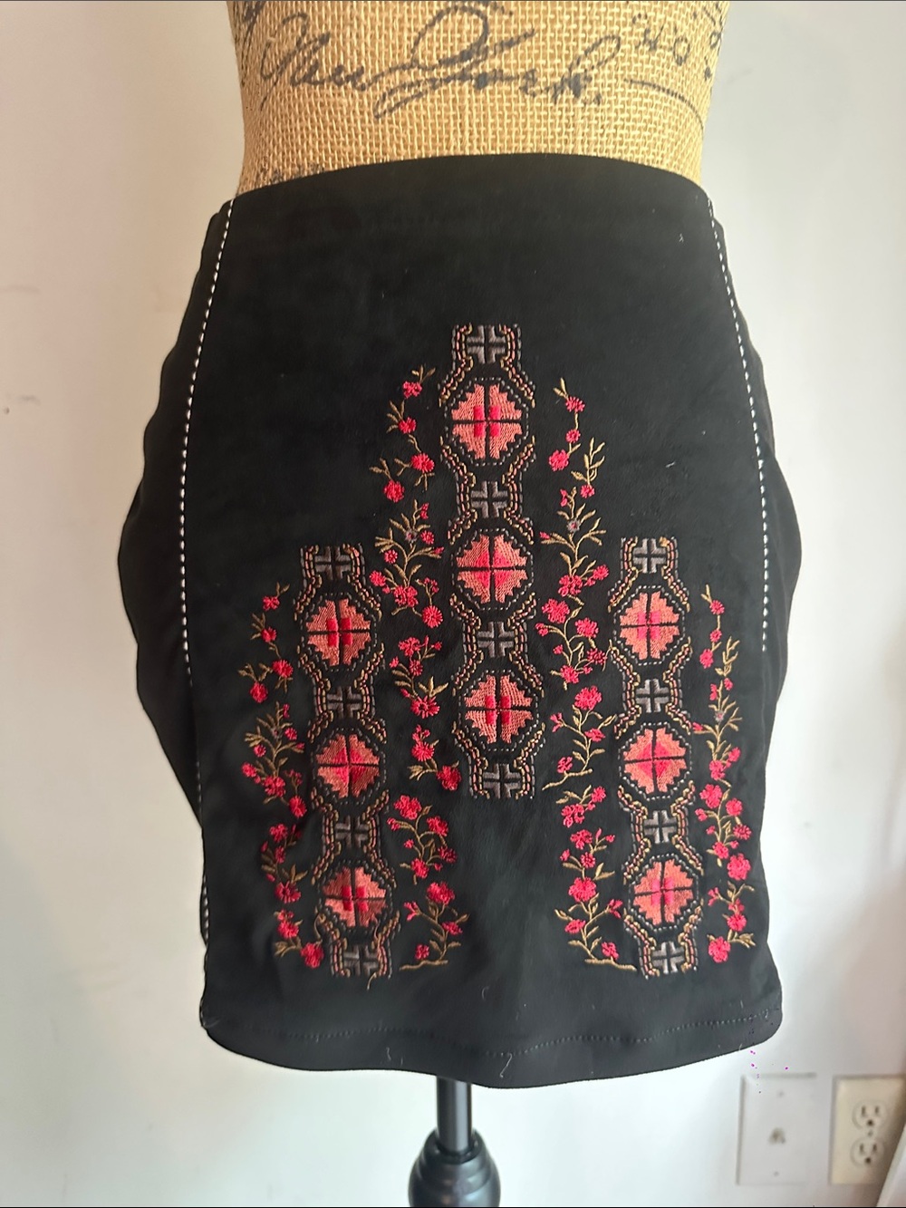 Shyanne Black Mini Skirt with Pink & Red Embroidered Motif